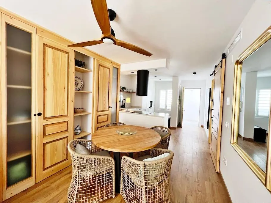 Luxurious Beach Apartment With Pool Fuengirola Spain