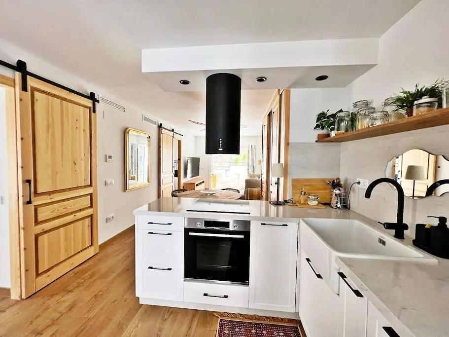 Luxurious Beach Apartment With Pool Fuengirola 0*,