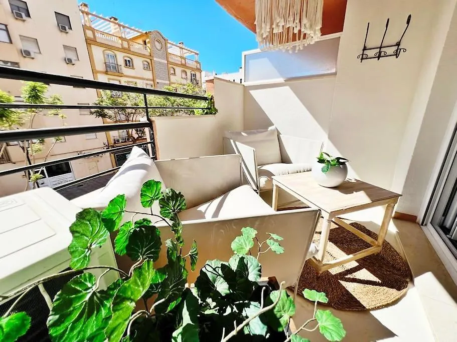 Luxurious Beach Apartment With Pool Fuengirola Spain